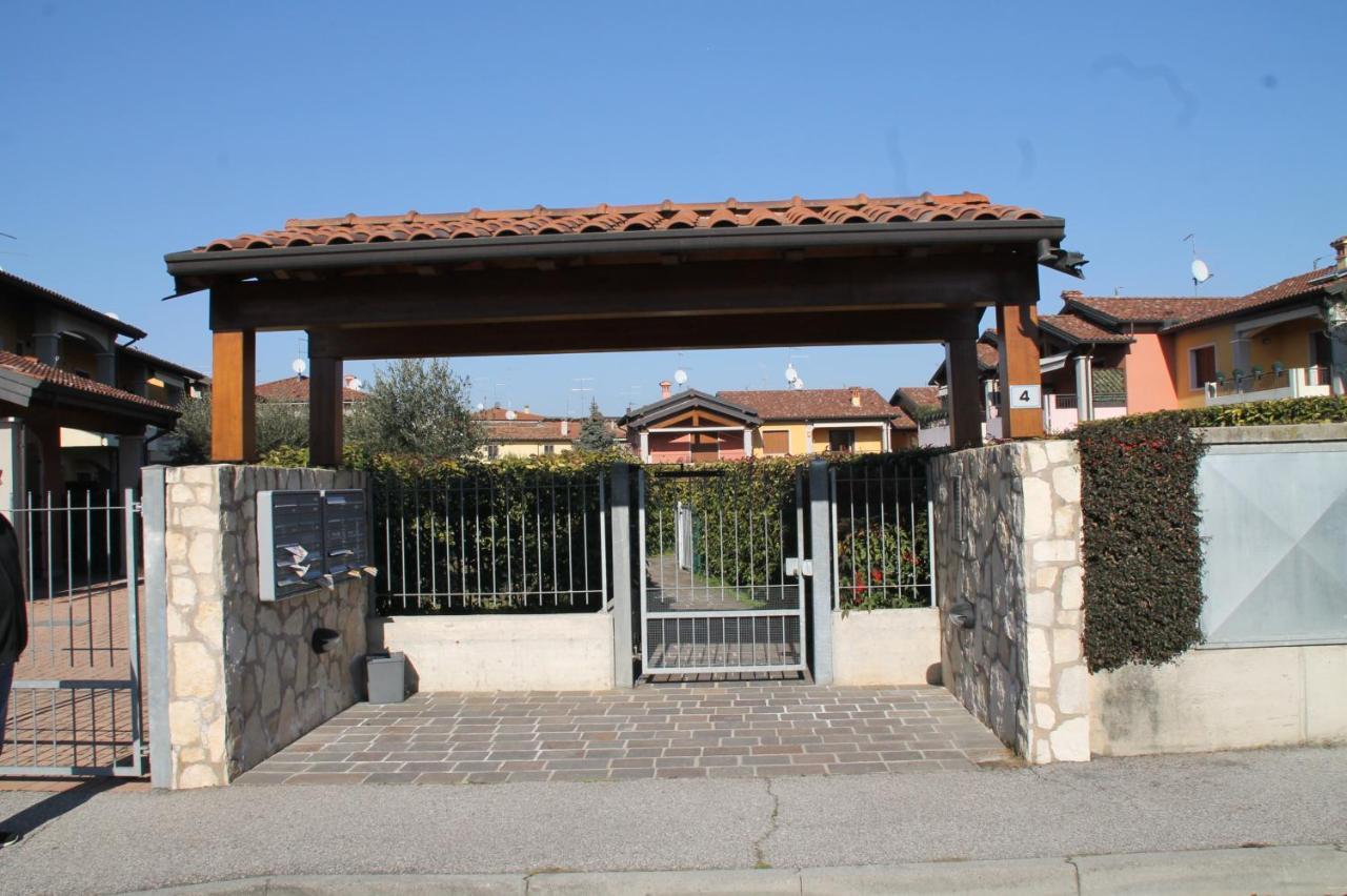 Casa Vacanze Da Riki Appartamento 1 Peschiera del Garda Exterior photo